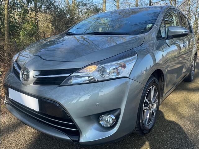Occasion Toyota Verso Life 147 PK (108 kW) 2014 Grijs MPV