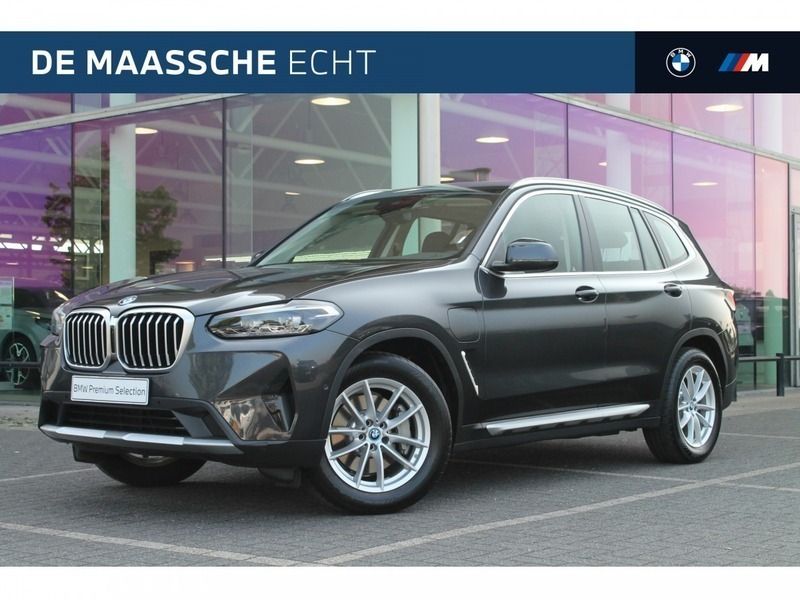 Sophistograu brillianteffect (grijs metallic) Gebruikt 2023 BMW X3 Executive SUV | € 56.950 (Eerlijke prijs) - Afbeelding 1/4