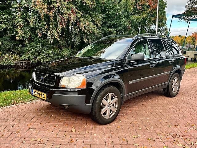 Zwart Gebruikt 2004 Volvo XC90 SUV | € 4.786 (Eerlijke prijs) - Afbeelding 1/4