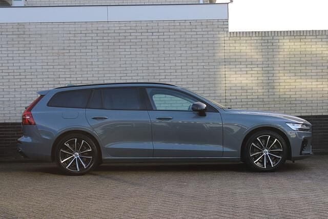 Occasion Volvo V60 Plus 350 PK (257 kW) 2023 Grijs Stationwagen