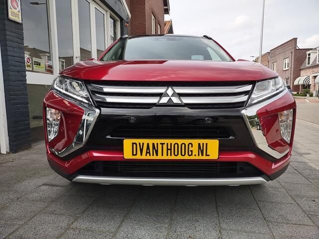 Occasion Mitsubishi Eclipse Cross Instyle 163 PK (119 kW) 2019 Rood, metallic lak SUV