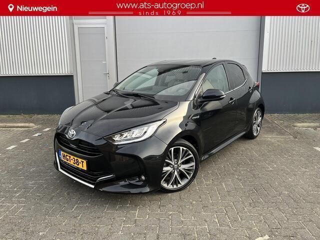 Zwart Gebruikt 2021 Toyota Yaris Executive Hatchback | € 21.995 (Goede deal) - Afbeelding 1/4
