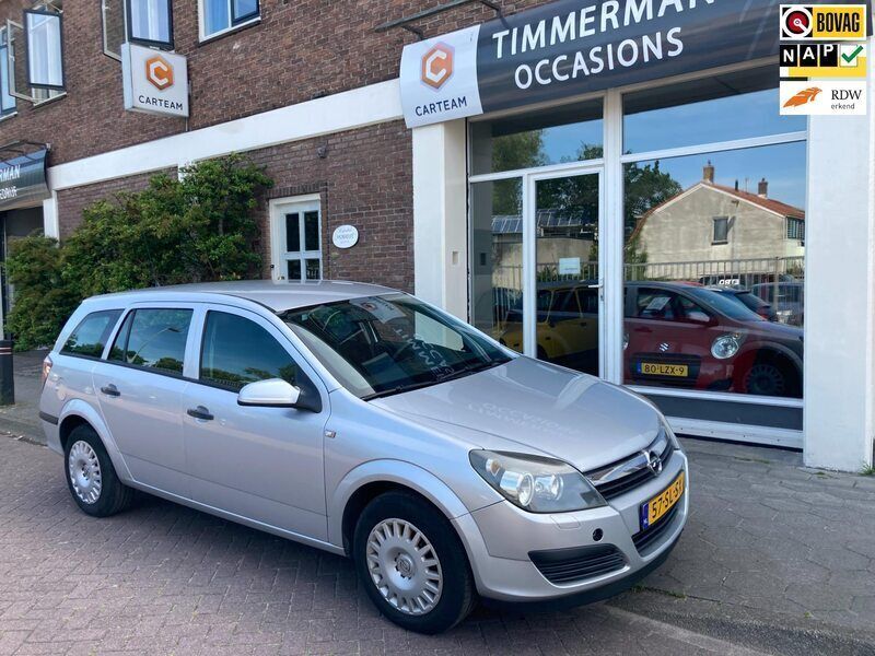 Grijs Gebruikt 2006 Opel Astra Essentia Stationwagen | € 2.850 (Eerlijke prijs) - Afbeelding 1/4