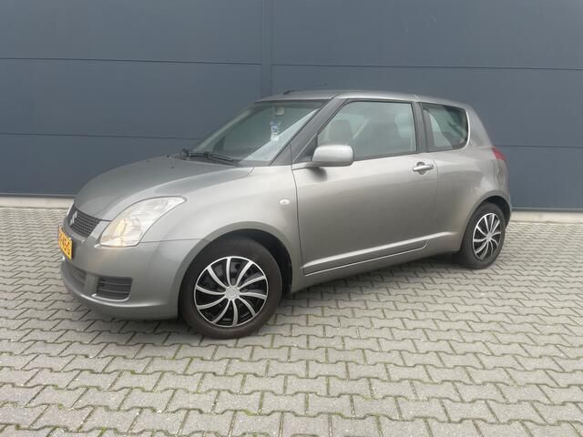 Grijs Gebruikt 2008 Suzuki Swift Comfort Hatchback | € 3.580 (Eerlijke prijs) - Afbeelding 1/4