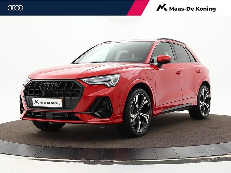 Rood Gebruikt 2022 Audi Q3 Design SUV | € 37.840 (Eerlijke prijs) - Afbeelding 1/4
