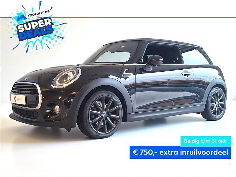 Zwart Gebruikt 2019 Mini Cooper Chili Hatchback | € 16.445 (Eerlijke prijs) - Afbeelding 1/4