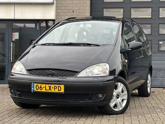 Zwart Gebruikt 2003 Ford Galaxy Ghia MPV | € 1.400 - Afbeelding 1/4