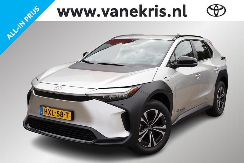 Grijs Gebruikt 2025 Toyota bZ4X SUV | € 43.500 (Iets duurder) - Afbeelding 1/4
