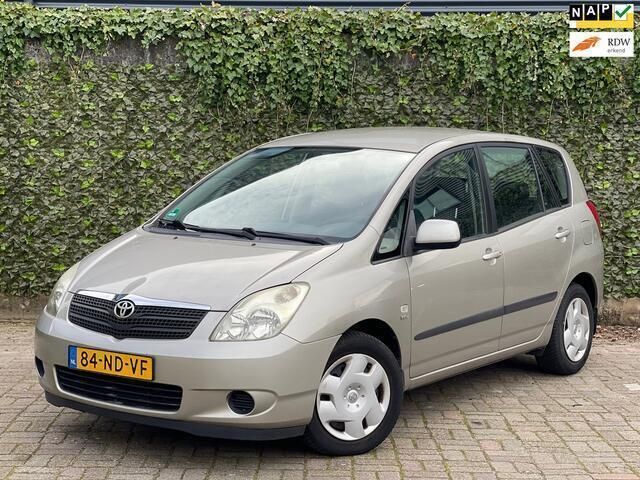 Grijs Gebruikt 2003 Toyota Corolla Verso Terra MPV | € 2.450 (Goede deal) - Afbeelding 1/4