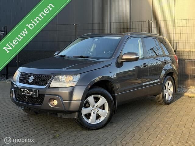Grijs Occasion 2009 Suzuki Grand Vitara SUV | € 6.999 - Afbeelding 1/4