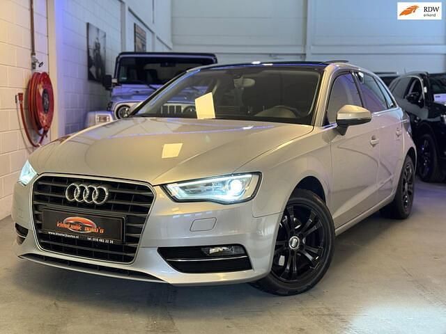 Grijs Gebruikt 2015 Audi A3 Sportback Hatchback | € 9.950 (Super prijs) - Afbeelding 1/4