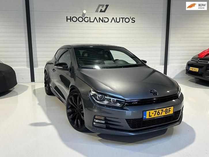 Grijs Occasion 2016 VW Scirocco R-line Coupé | € 15.950 (Eerlijke prijs) - Afbeelding 1/4