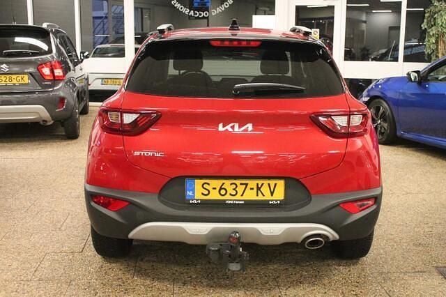 Occasion Kia Stonic Plus 101 PK (74 kW) 2023 Rood (metallic) SUV