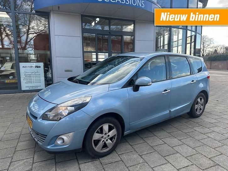 Gebruikt 2010 Renault Scénic III Dynamique MPV | € 1.250 - Afbeelding 1/1