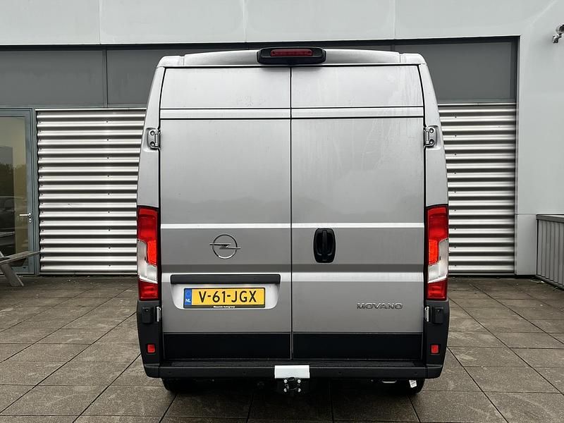 Occasion Opel Movano 2024 Grijs Van