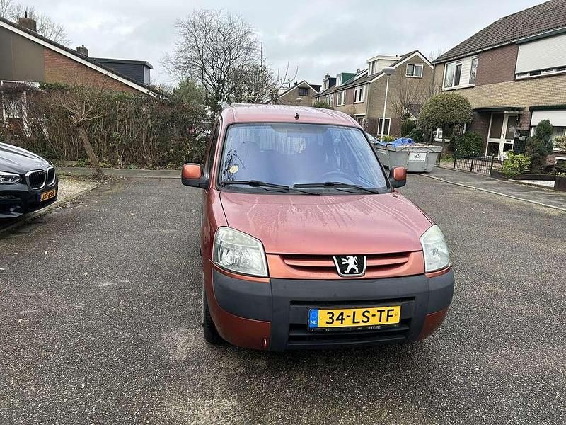 Occasion 2003 Peugeot Partner MPV | € 1.490 (Goede deal) - Afbeelding 1/4