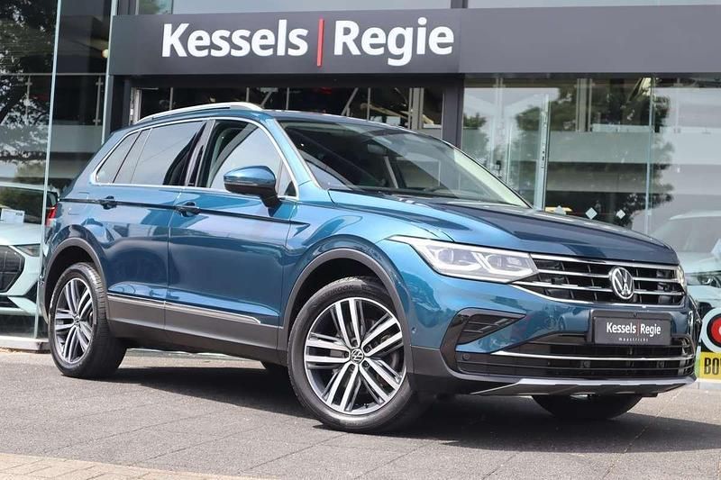 Blauw Gebruikt 2021 VW Tiguan Elegance SUV | € 33.950 - Afbeelding 1/4
