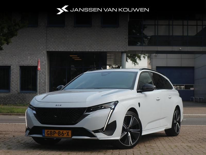 Wit Gebruikt 2024 Peugeot 308 GT Stationwagen | € 27.885 (Eerlijke prijs) - Afbeelding 1/4