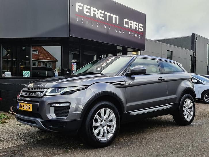 Grijs (metallic) Gebruikt 2015 Land Rover Range Rover evoque SE Coupé | € 15.900 - Afbeelding 1/4