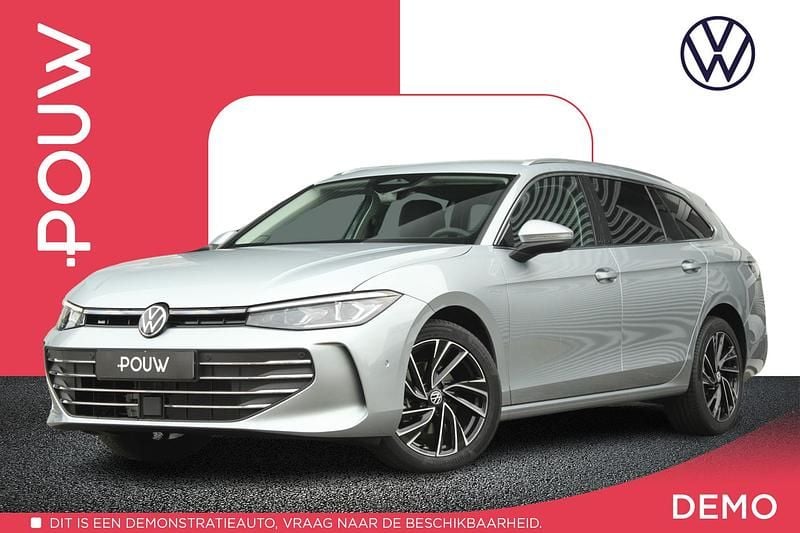Grijs Occasion 2024 VW Passat Comfortline Stationwagen | € 32.450 (Eerlijke prijs) - Afbeelding 1/4