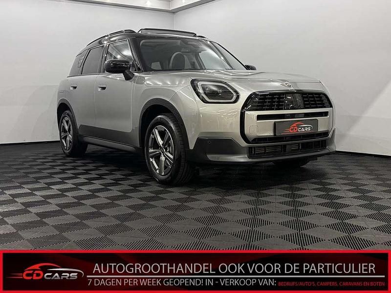 Zilver (metallic) Gebruikt 2024 Mini Countryman Classic SUV | € 39.950 (Eerlijke prijs) - Afbeelding 1/4
