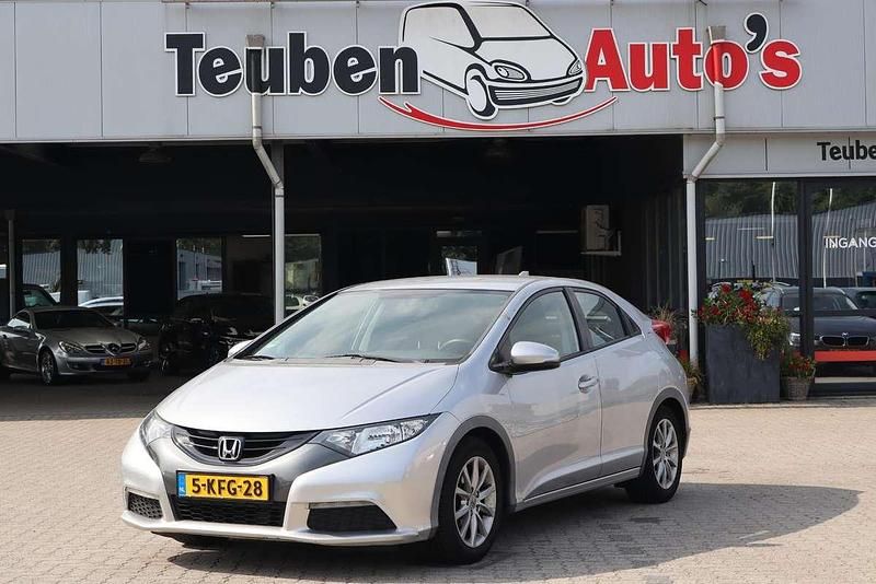 Grijs Gebruikt 2013 Honda Civic Comfort Hatchback | € 7.985 (Goede deal) - Afbeelding 1/4