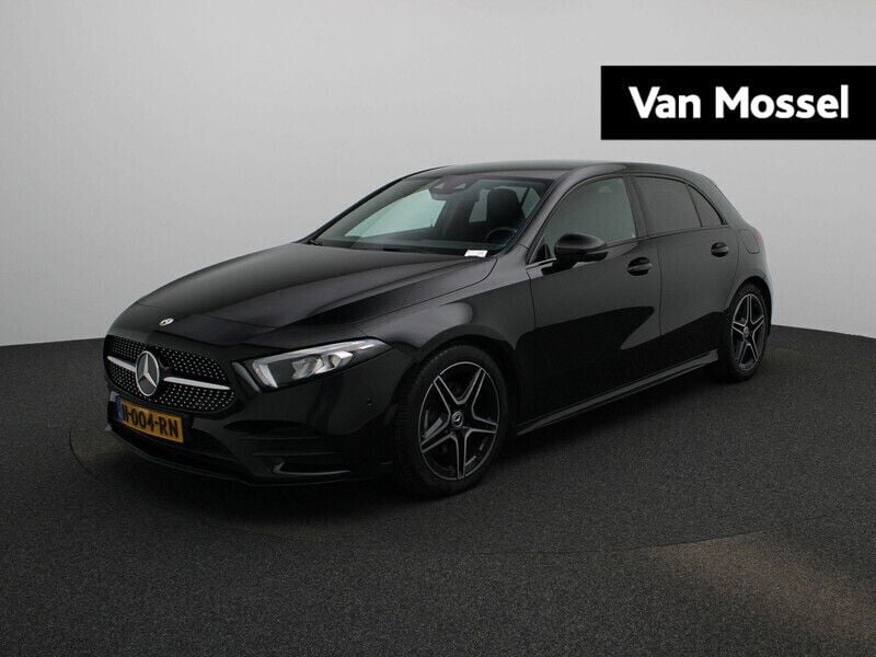 Zwart Gebruikt 2020 Mercedes A180 Business Hatchback | € 29.945 (Eerlijke prijs) - Afbeelding 1/3