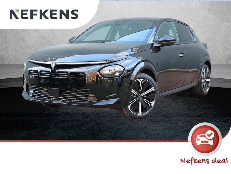 Zwart, metallic lak Nieuw 2025 Lancia Ypsilon Hatchback | € 29.494 (Super prijs) - Afbeelding 1/1