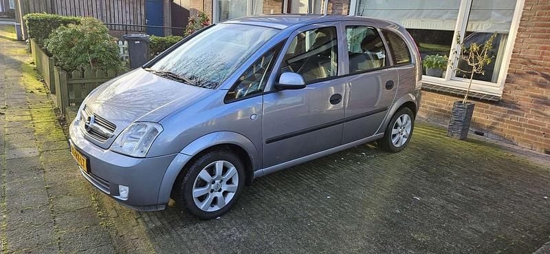 Occasion Opel Meriva 101 PK (74 kW) 2005 Grijs MPV