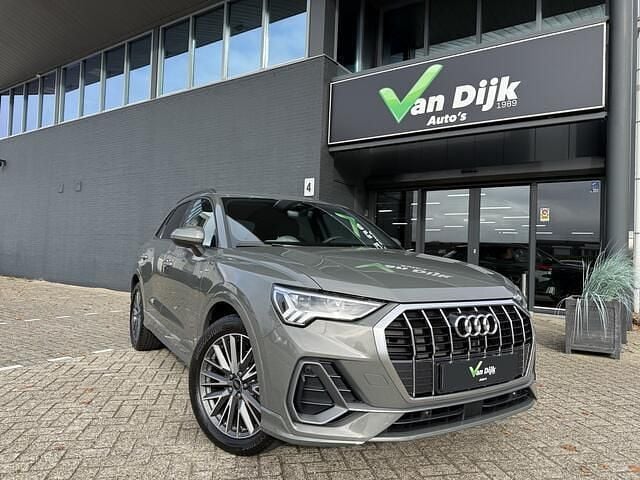 Grijs Gebruikt 2025 Audi Q3 S-Line SUV | € 48.950 (Eerlijke prijs) - Afbeelding 1/4