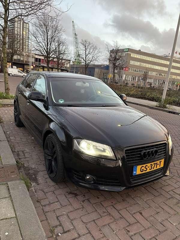 Zwart Gebruikt 2010 Audi A3 Stationwagen | € 3.995 (Goede deal) - Afbeelding 1/4