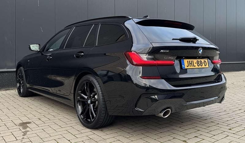 Occasion BMW 330e M Sport 292 PK (214 kW) 2021 Zwart Stationwagen