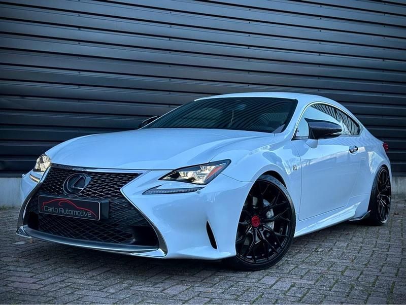 Wit Gebruikt 2016 Lexus RC300h Sport Line Coupé | € 29.950 (Iets duurder) - Afbeelding 1/4