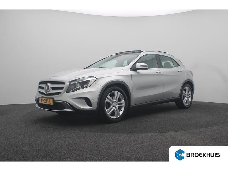 Grijs Gebruikt 2014 Mercedes GLA200 Ambition SUV | € 15.895 (Goede deal) - Afbeelding 1/4