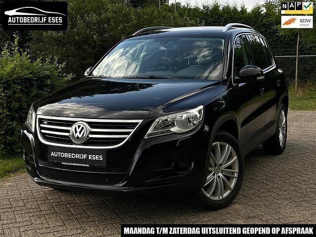 Zwart Gebruikt 2011 VW Tiguan Team SUV | € 10.999 (Eerlijke prijs) - Afbeelding 1/3