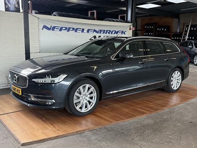 Grijs Gebruikt 2020 Volvo V90 Business Edition Stationwagen | € 33.300 (Eerlijke prijs) - Afbeelding 1/4