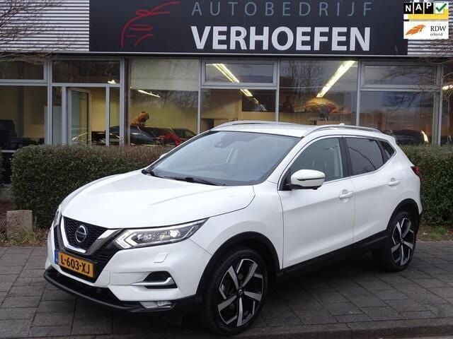 Wit, metallic lak Gebruikt 2021 Nissan Qashqai 360º SUV | € 15.950 - Afbeelding 1/4