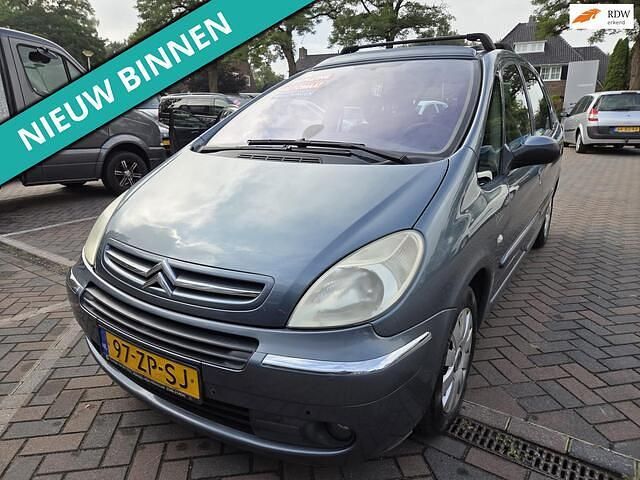 Grijs Gebruikt 2005 Citroën Xsara Picasso MPV | € 1.599 (Eerlijke prijs) - Afbeelding 1/4