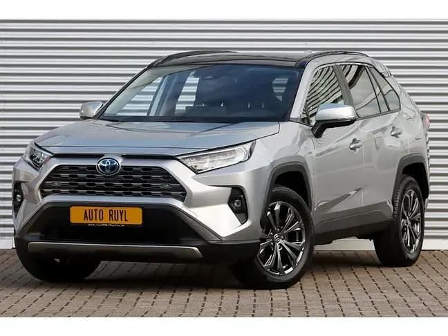 Zilver Gebruikt 2023 Toyota RAV4 Hybrid SUV | € 39.945 (Super prijs) - Afbeelding 1/4