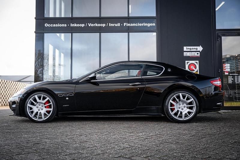 Occasion Maserati Granturismo 406 PK (298 kW) 2008 Zwart Coupé