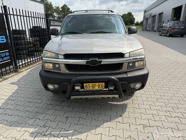 Beige Gebruikt 2002 Chevrolet Avalanche Van | € 4.999 - Afbeelding 1/4