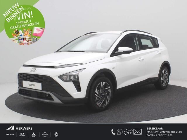 Wit Nieuw 2025 Hyundai Bayon Comfort SUV | € 29.295 - Afbeelding 1/4