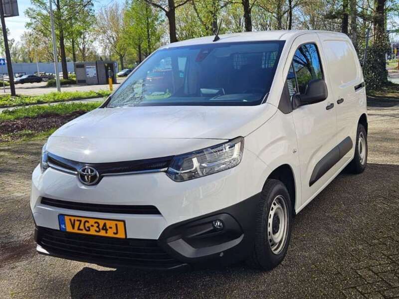 Wit Gebruikt 2023 Toyota Proace City Van | € 19.000 (Eerlijke prijs) - Afbeelding 1/4