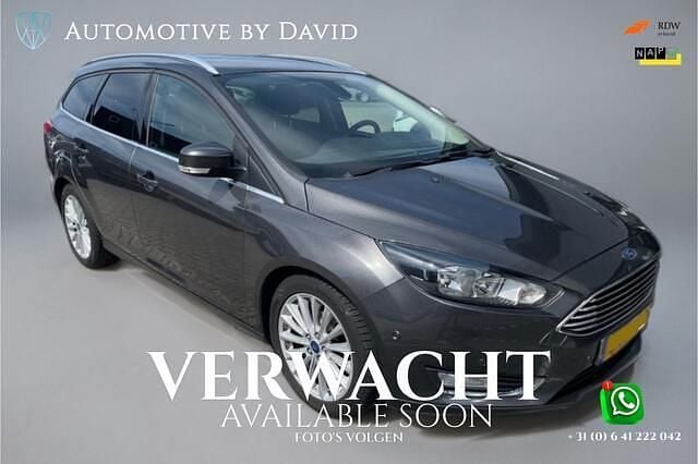 Grijs Gebruikt 2015 Ford Focus Titanium Stationwagen | € 7.495 (Iets duurder) - Afbeelding 1/4