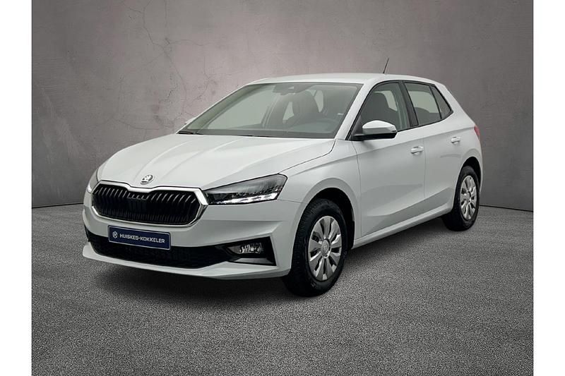 Nieuw Skoda Fabia Selection 2025 Moonwhite metallic Hatchback