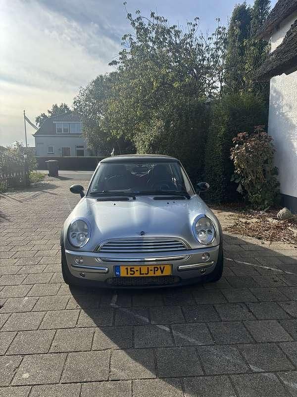 Gebruikt 2003 Mini Cooper Hatchback | € 2.000 (Eerlijke prijs) - Afbeelding 1/4