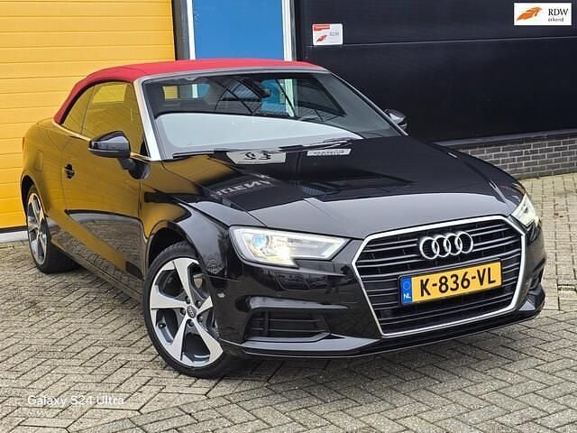 Zwart (metallic) Occasion 2017 Audi A3 Cabriolet Sport Cabriolet | € 24.550 (Iets duurder) - Afbeelding 1/4