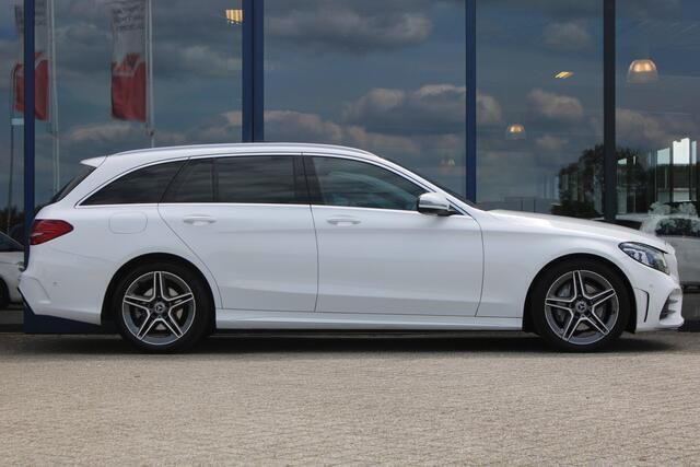 Wit Gebruikt 2020 Mercedes C180 Business Stationwagen | € 27.900 (Eerlijke prijs) - Afbeelding 1/4