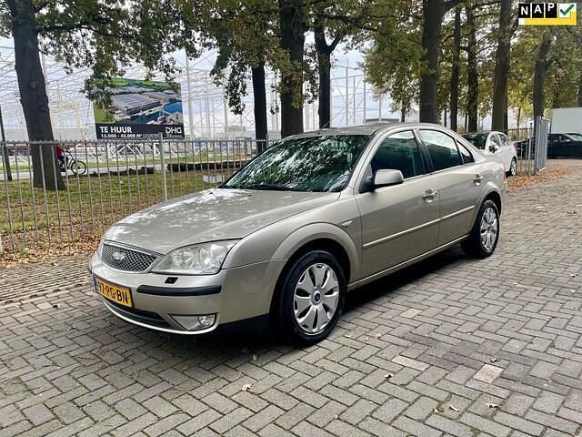 Beige Occasion 2004 Ford Mondeo Sedan | € 1.144 (Eerlijke prijs) - Afbeelding 1/4