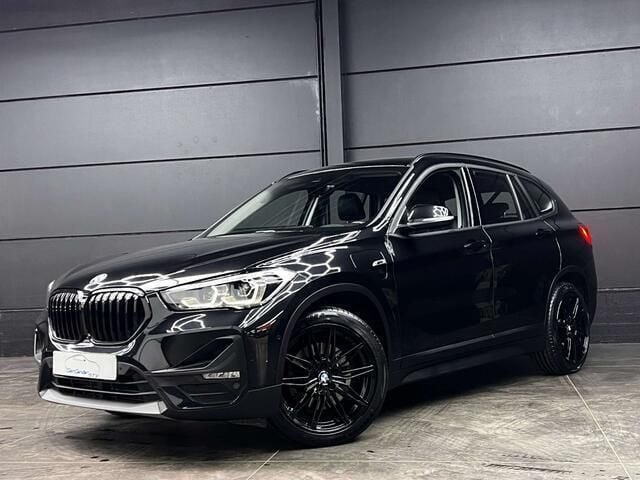 Zwart Gebruikt 2021 BMW X1 Comfort Edition SUV | € 25.990 (Super prijs) - Afbeelding 1/4